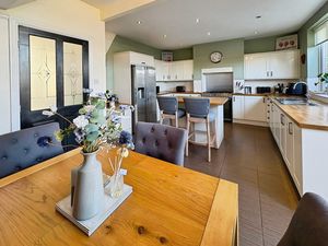 Photo 11- click for photo gallery